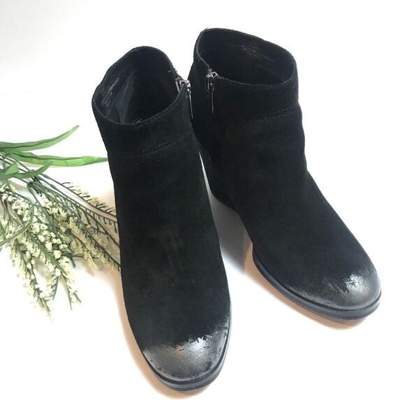 Isola Black Suede Silver Toe Booties - Picture 3 of 10